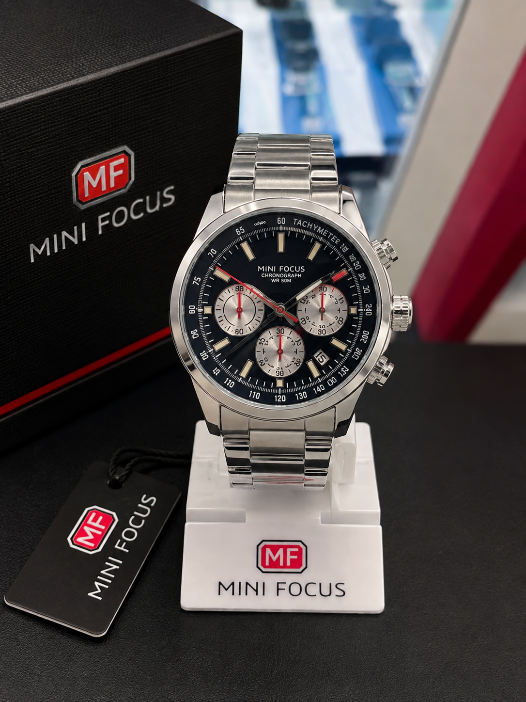Mini Focus Cronograph WR50M - Plateado con negro y detalles rojo