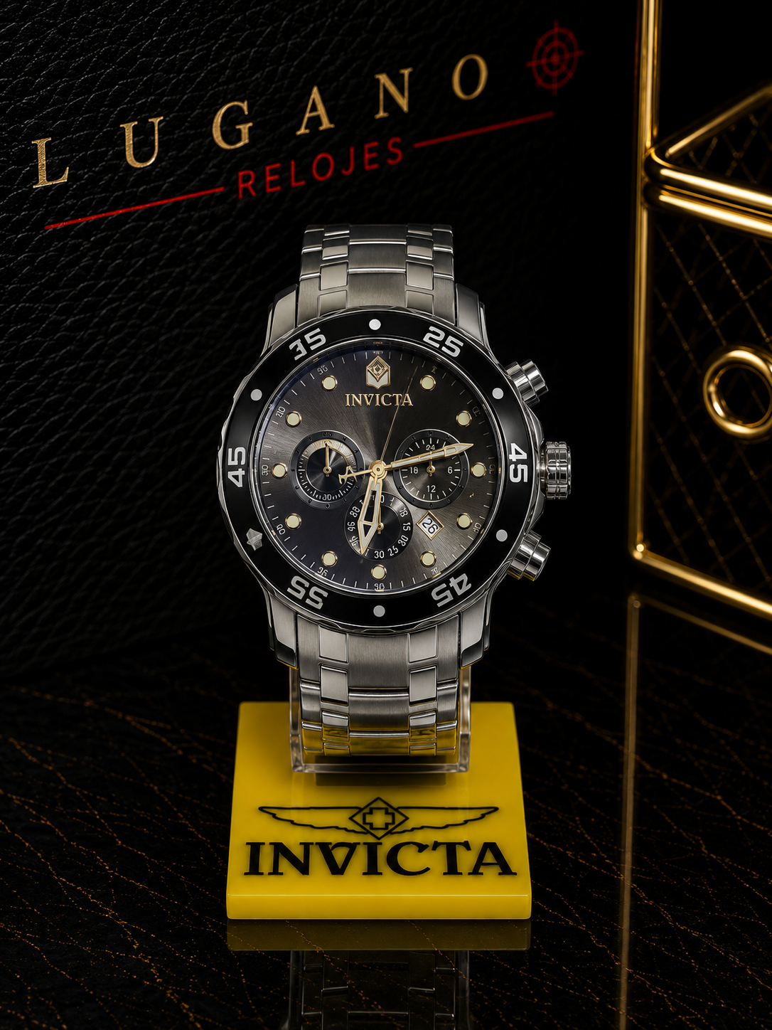 Cronógrafo Invicta acero y negro - Gris acero con negro y detalles dorados