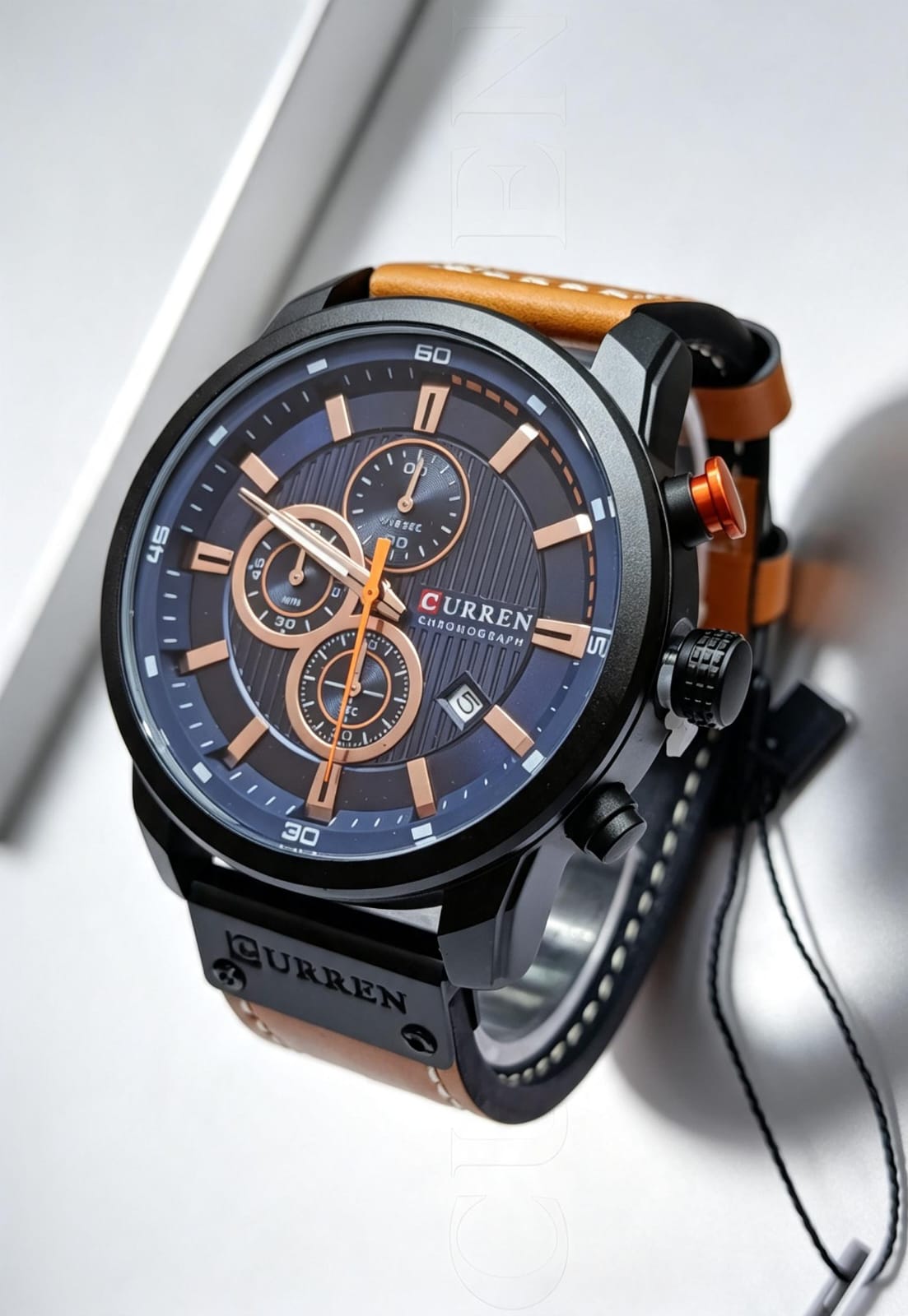 Reloj Cronógrafo Elegante con Maquinaria Visible - Variante CZ8VJ