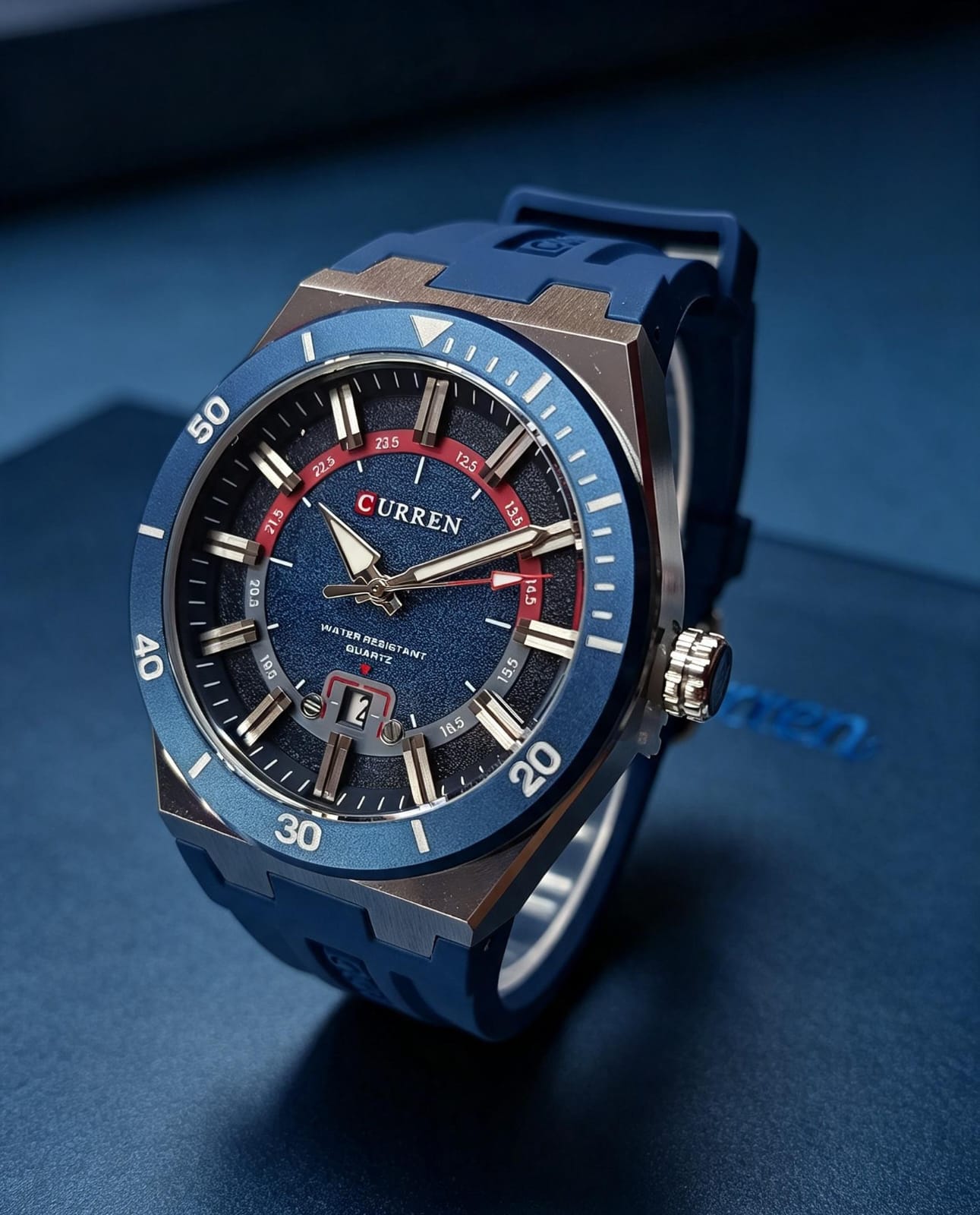 Reloj Curren casual con fechador - Variante 1NY8N