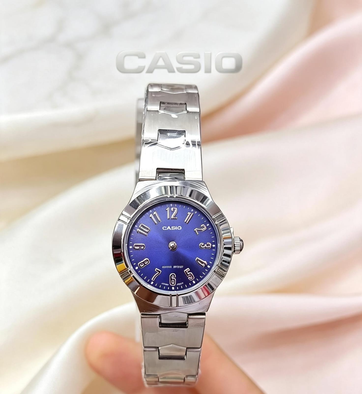 Reloj elegante con brazalete metálico Casio - Variante ZCHRP