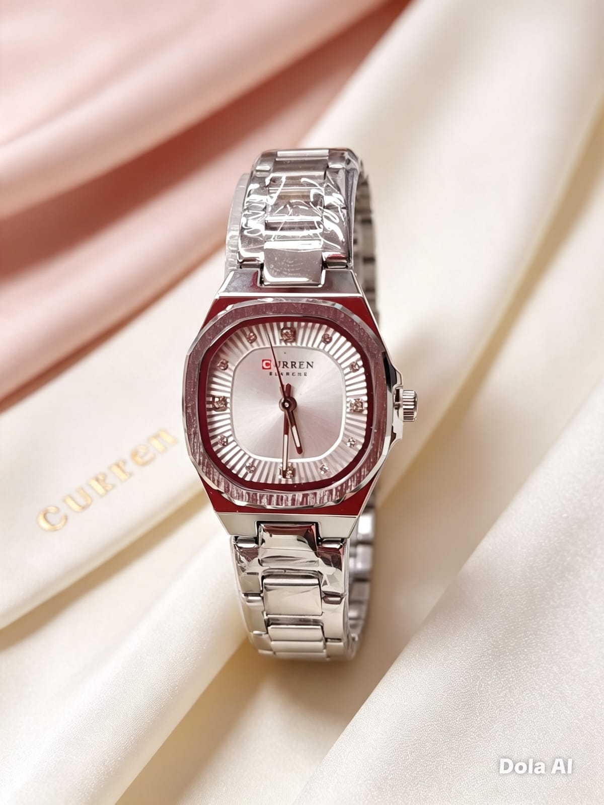 Reloj Curren elegante metálico - Variante 16YAG