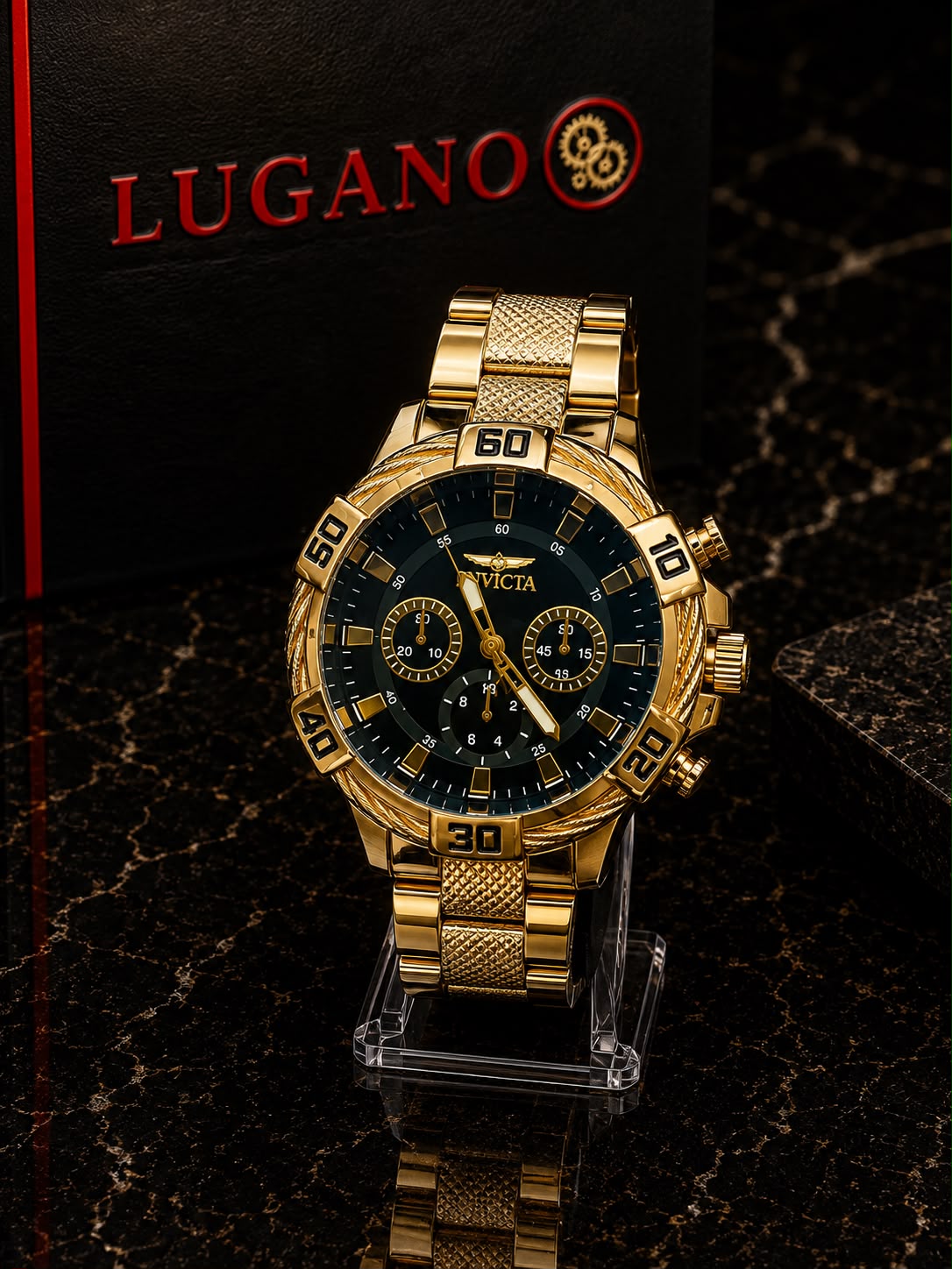 Reloj Invicta Caballero Metálico Dorado y Plateado - Dorado · esfera negra