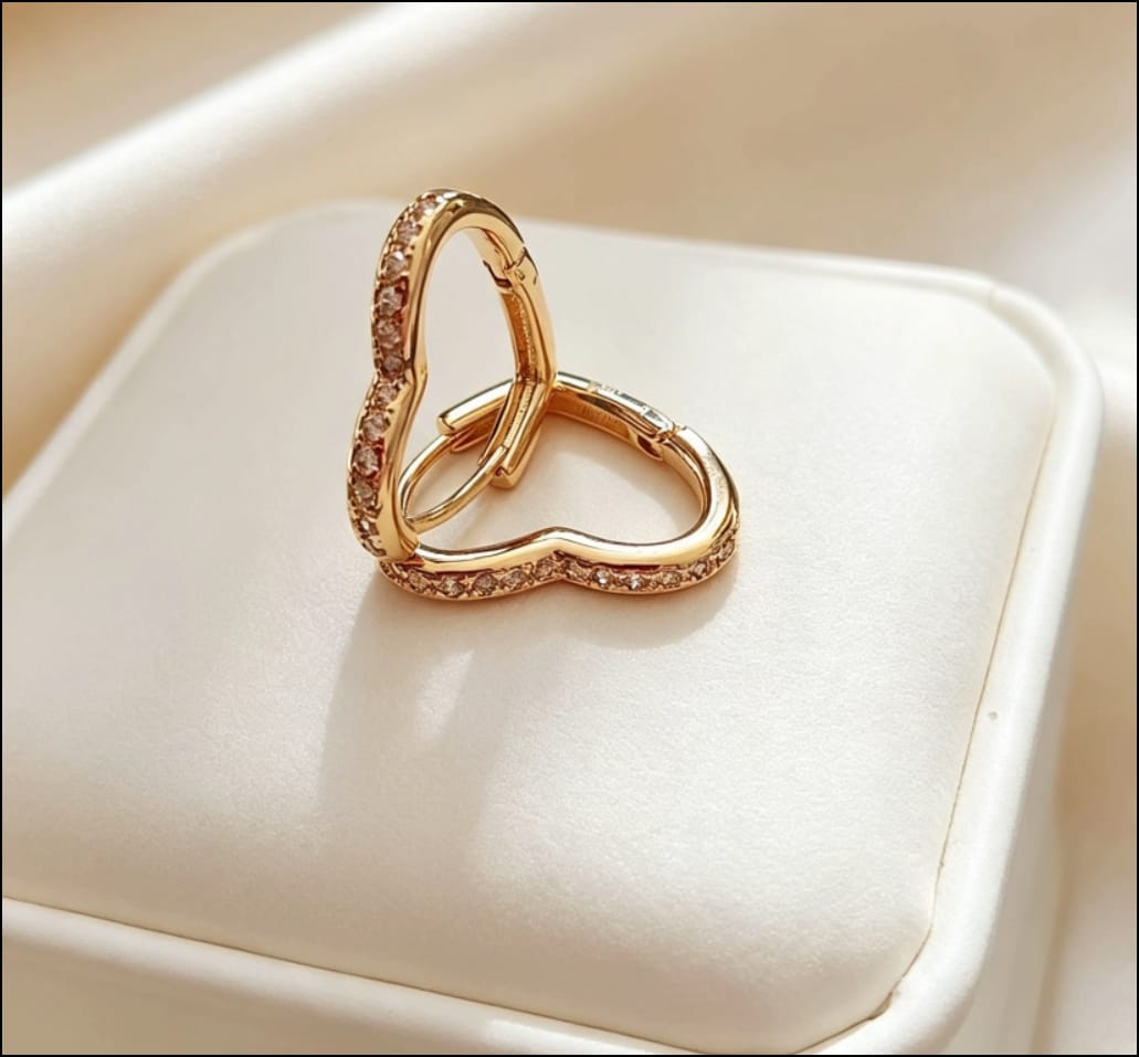 Aretes corazón en oro laminado con piedras incrustadas - Variante PP53S